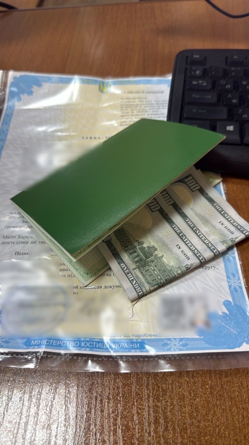 На Вінниччині іноземець намагався підкупити прикордонників, щоб ввезти племінника в Україну